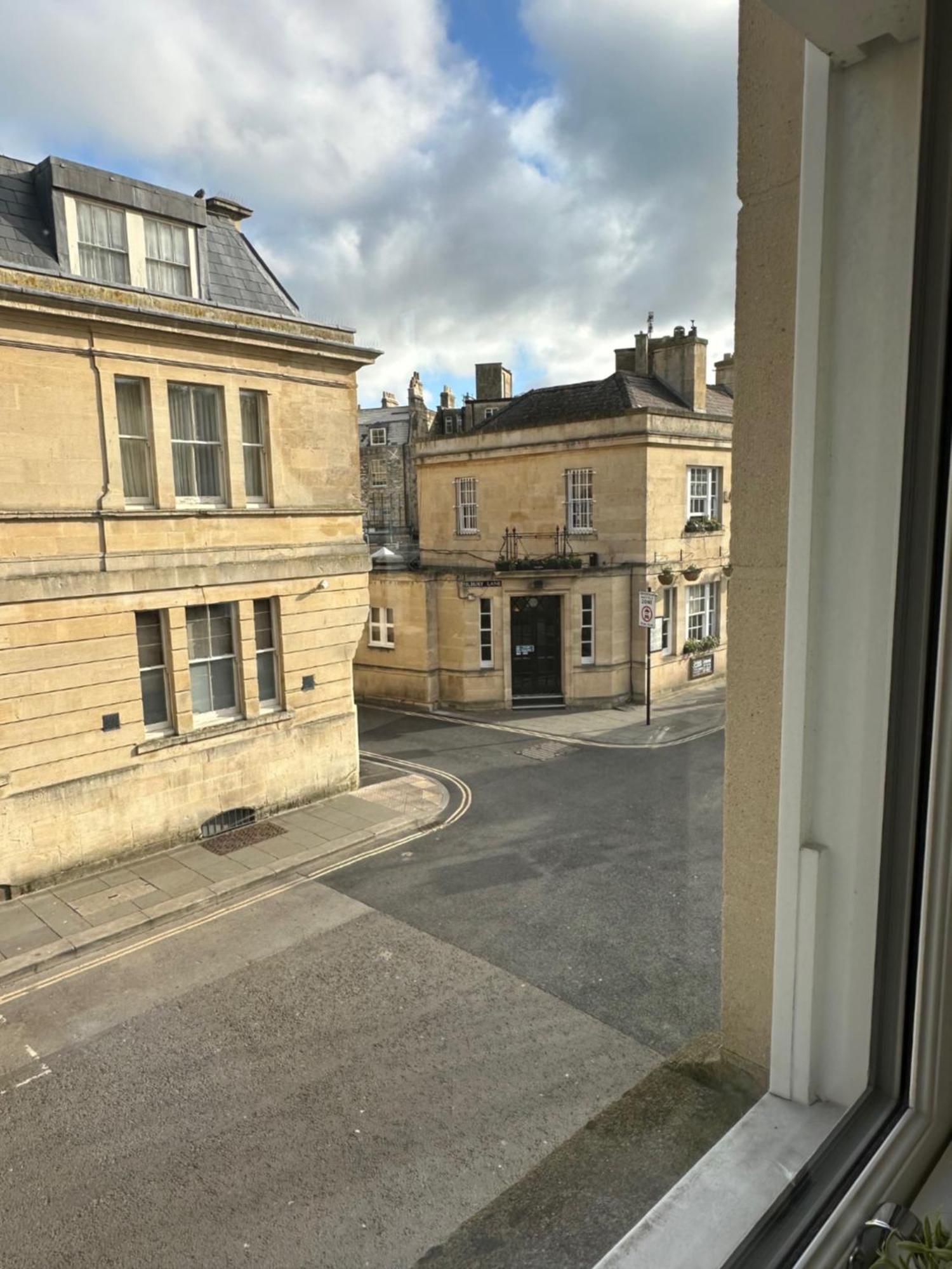 Contemporary Pied A Terre In The Heart Of Bath Apartment Luaran gambar